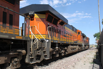 BNSF GE ES44C4 #6620, Wickenburg