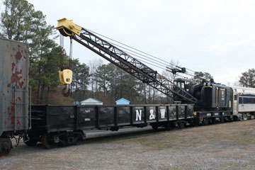 US DiesElectric Crane #C-271, Southeastern Railway Museum