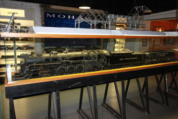 NYC L-2a #2715 (model), National NYC Museum