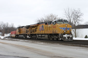 UP GE ES44AC #7602 & UP GE C44-9W #9659