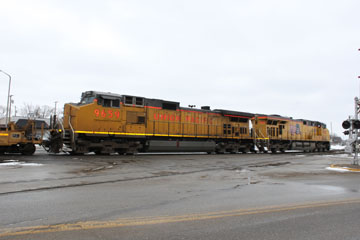 UP GE ES44AC #7602 & UP GE C44-9W #9659
