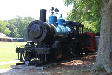 Elkin & Alleghany #100, Littleton