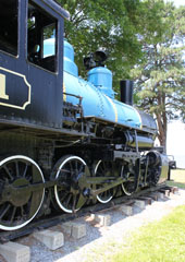 Elkin & Alleghany #100, Littleton