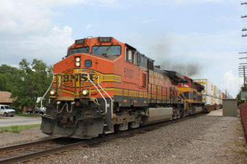 BNSF GE C44-9W #5107, Pauls Valley
