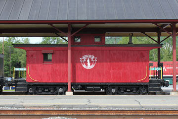 Wooden Cupola Caboose #104610, Hartford