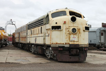 CNW EMD F7 #401, UP Cheyenne Roundhouse