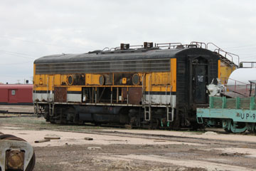 DRGW EMD F9 #5763, UP Cheyenne Roundhouse